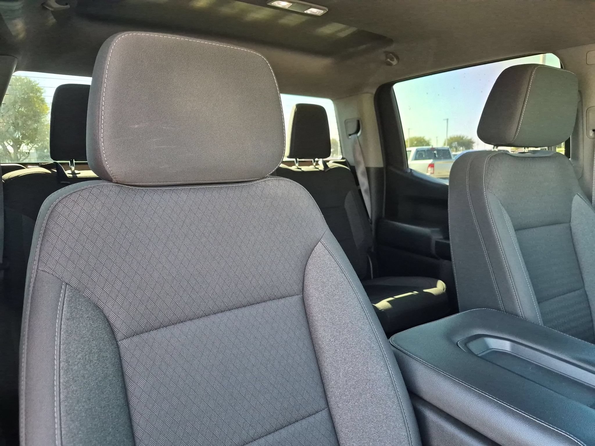 Used 2021 Chevrolet Silverado 1500 LT RWD image 31