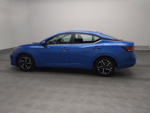 Used 2024 Nissan Sentra SV image 3