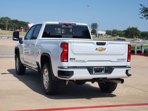 New 2026 Chevrolet Silverado 2500 High Country w/ High Country Premium Package AWD/4WD image 3