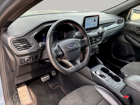 Used 2023 Ford Escape ST-Line FWD image 18