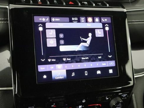 Used 2023 Jeep Grand Cherokee L Altitude image 30