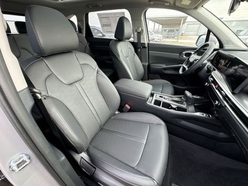 New 2026 Kia Sorento S w/ S Panoramic Sunroof Package FWD image 25