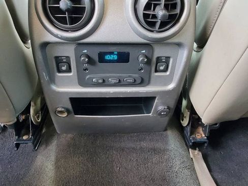 Used 2003 HUMMER H2 w/ Preferred Equipment Group AWD/4WD image 18
