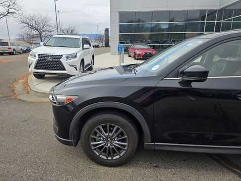 Used 2021 MAZDA CX-5 Touring image 2