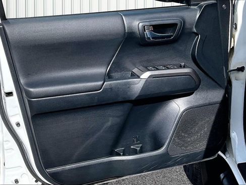 Used 2017 Toyota Tacoma TRD Pro image 16