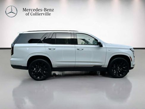 Used 2026 Cadillac Escalade Platinum Sport w/ LPO, ONYX Package AWD/4WD image 4
