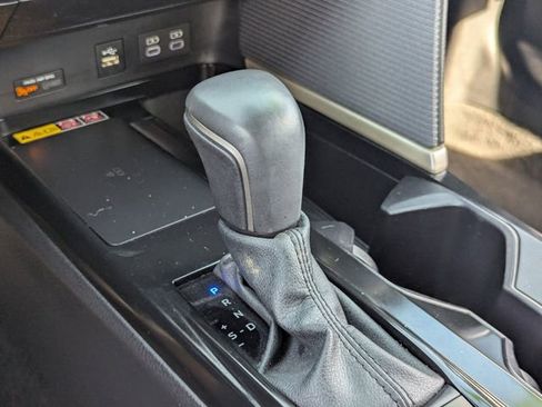 Used 2025 Toyota Camry SE FWD image 30