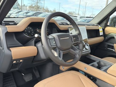 New 2026 Land Rover Defender 110 X-Dynamic SE image 10