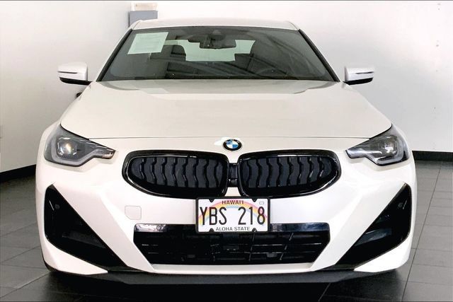 Used 2025 BMW 230i Coupe RWD image 3