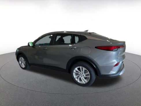 Used 2025 Buick Envista Preferred image 10