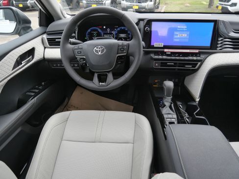 New 2026 Toyota Camry XLE AWD/4WD image 9