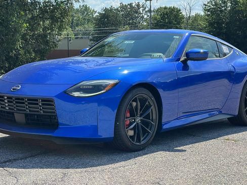 New 2025 Nissan Z Performance w/ Floor Mat Package image 2