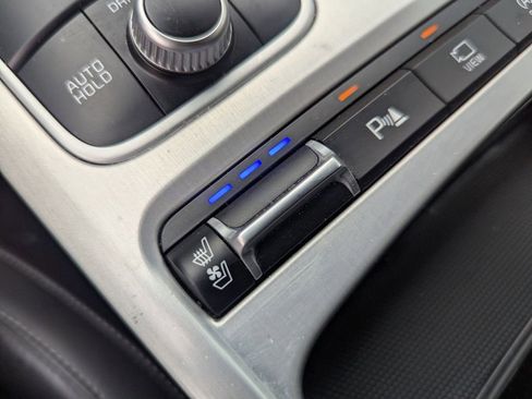 Used 2020 Kia Stinger GT2 image 23