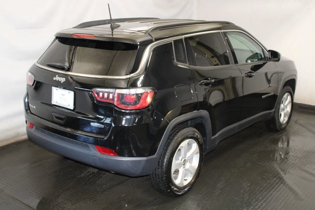 Used 2020 Jeep Compass Latitude w/ Cold Weather Group AWD/4WD image 4