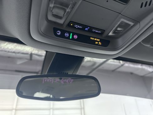 Used 2023 GMC Acadia SLT FWD image 68