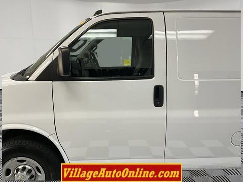 Used 2020 Chevrolet Express 2500 w/ Driver Convenience Package RWD image 8