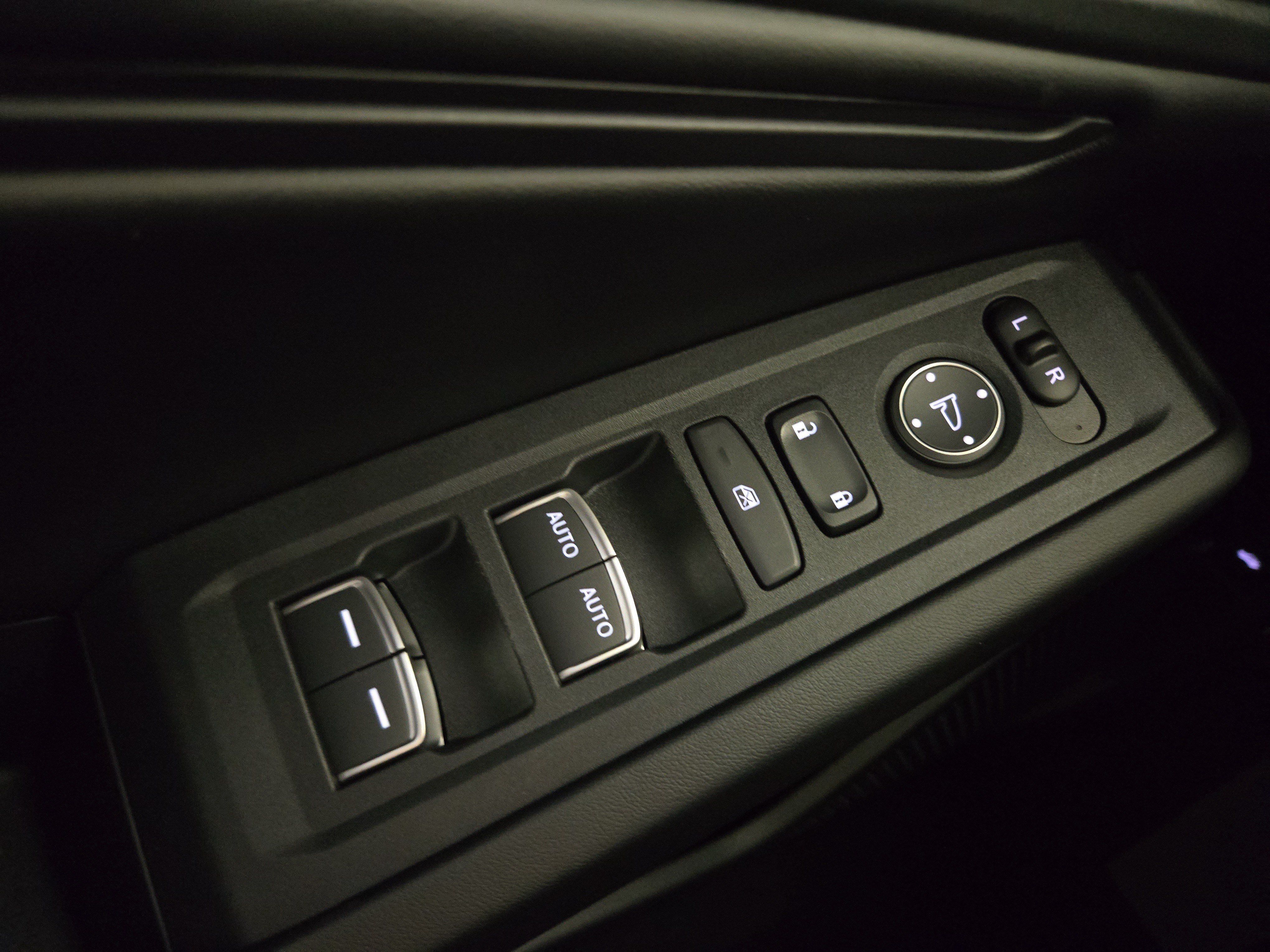 Used 2025 Honda Accord EX-L image 25