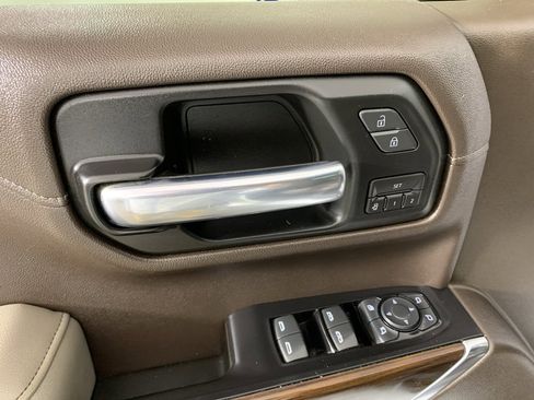 Used 2019 GMC Sierra 1500 SLT image 14
