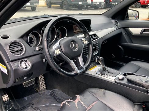 Used 2013 Mercedes-Benz C 250 Sedan image 18