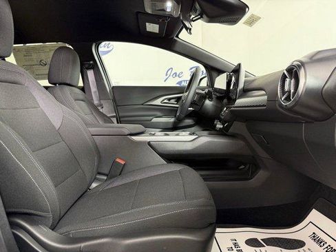 New 2026 Chevrolet Equinox EV LT image 16