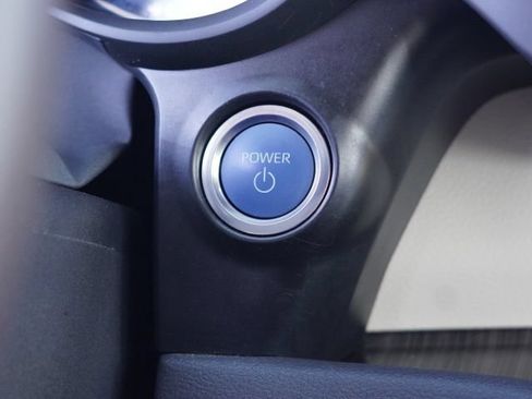 Used 2024 Toyota Sienna Platinum FWD image 22