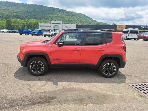 Certified 2023 Jeep Renegade Trailhawk image 7