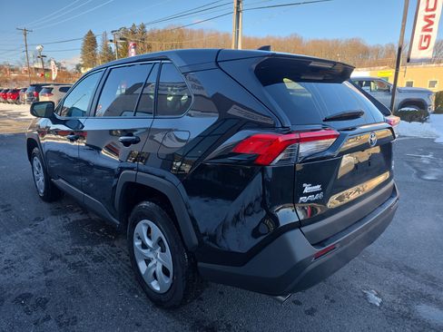 Used 2025 Toyota RAV4 LE image 31