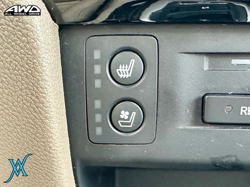 Used 2018 Honda Pilot Elite image 36