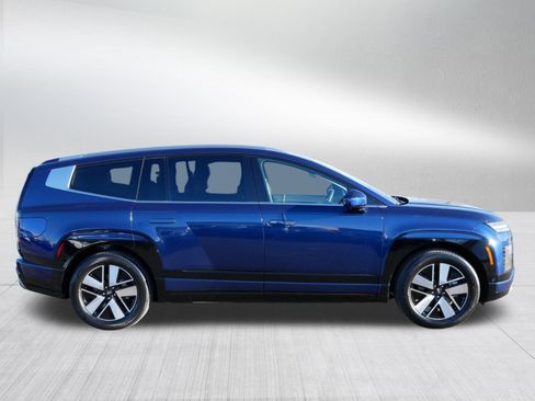 Used 2026 Hyundai Ioniq 9 SEL image 8