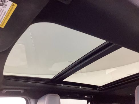 Used 2022 Ford Expedition Limited image 36