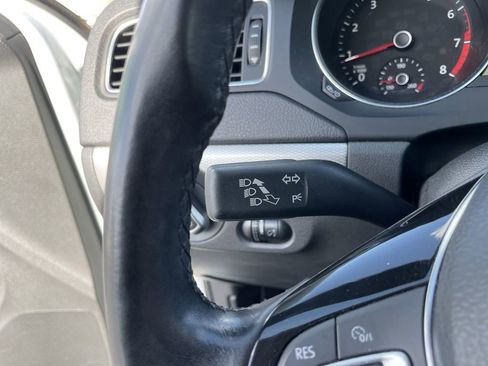 Used 2017 Volkswagen Jetta SE image 19