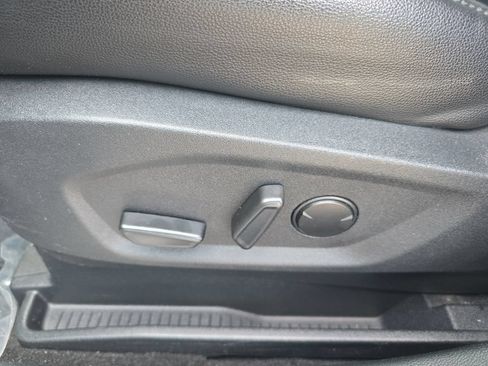 Used 2024 Ford Edge Titanium AWD/4WD image 13