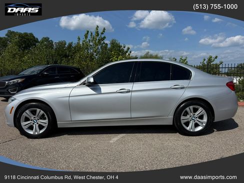 Used 2018 BMW 330i xDrive Sedan AWD/4WD image 8