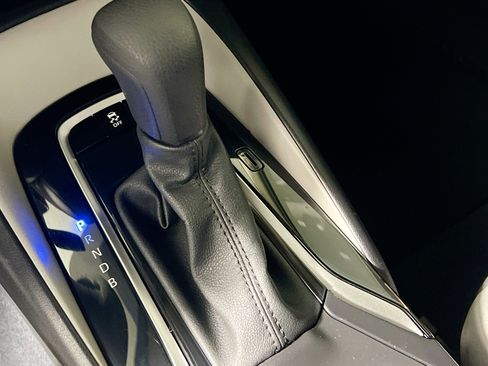 Used 2023 Toyota Corolla LE image 24