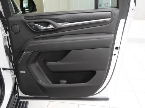 Used 2021 GMC Yukon XL Denali AWD/4WD image 25