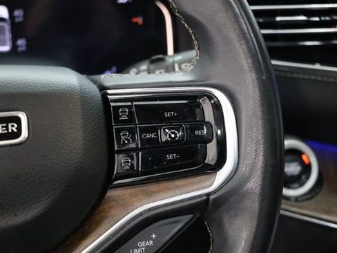 Used 2023 Jeep Grand Wagoneer 4WD image 21
