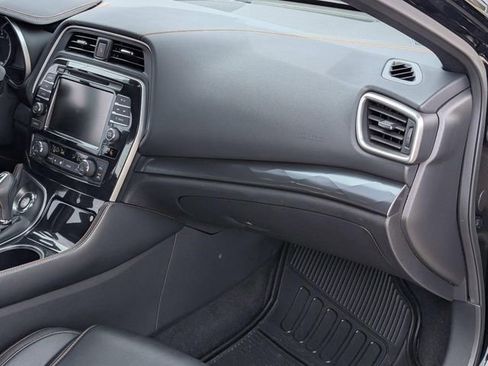 Used 2023 Nissan Maxima SR w/ Sport Mat Group image 22