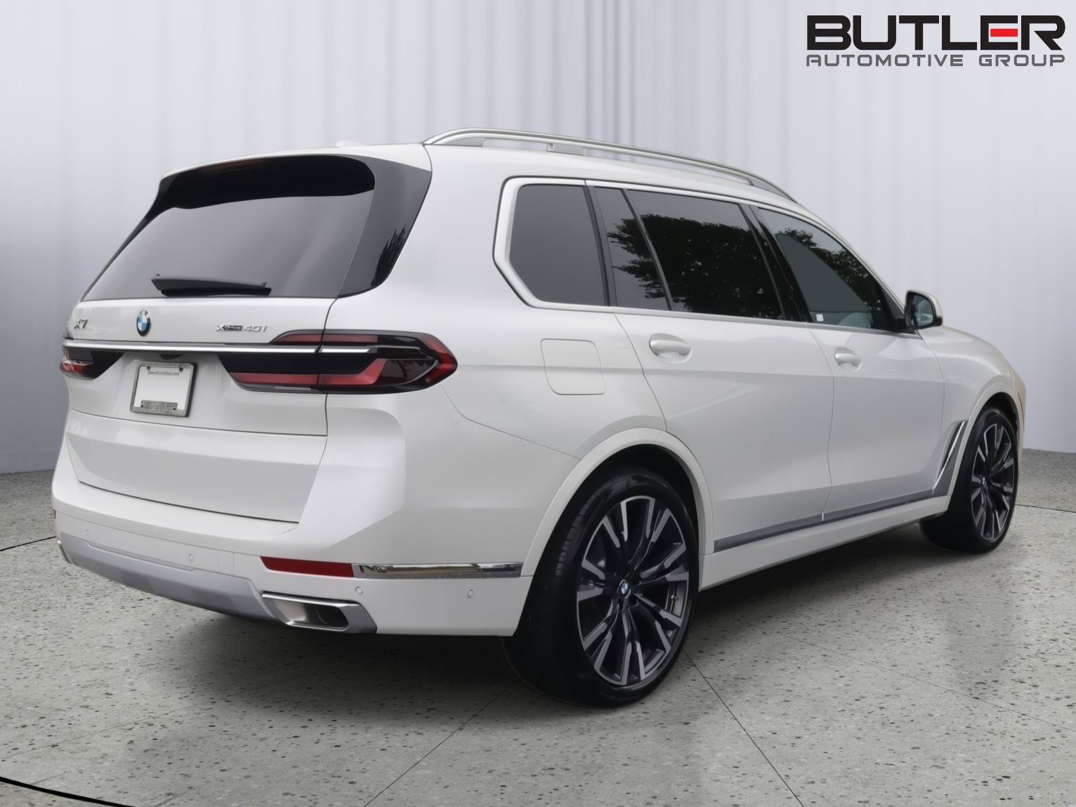 Used 2027 BMW X7 xDrive40i w/ Premium Package AWD/4WD image 6