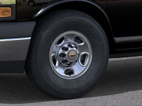 New 2025 Chevrolet Express 2500 Extended w/ Driver Convenience Package image 10