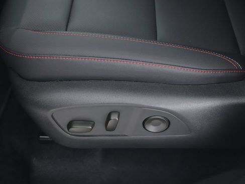 Used 2026 Chevrolet Traverse Z71 AWD/4WD image 18