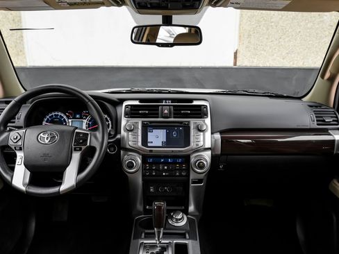 Used 2015 Toyota 4Runner Limited image 15