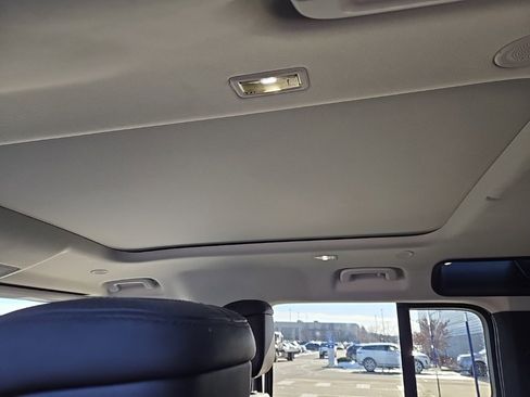 Used 2020 Land Rover Defender 110 HSE image 15