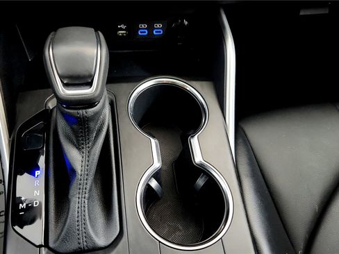 Used 2022 Toyota Highlander XLE image 41