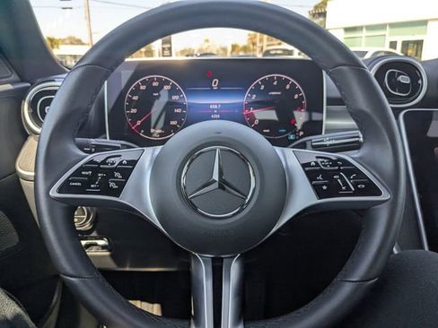 Used 2025 Mercedes-Benz C 300 Sedan image 29