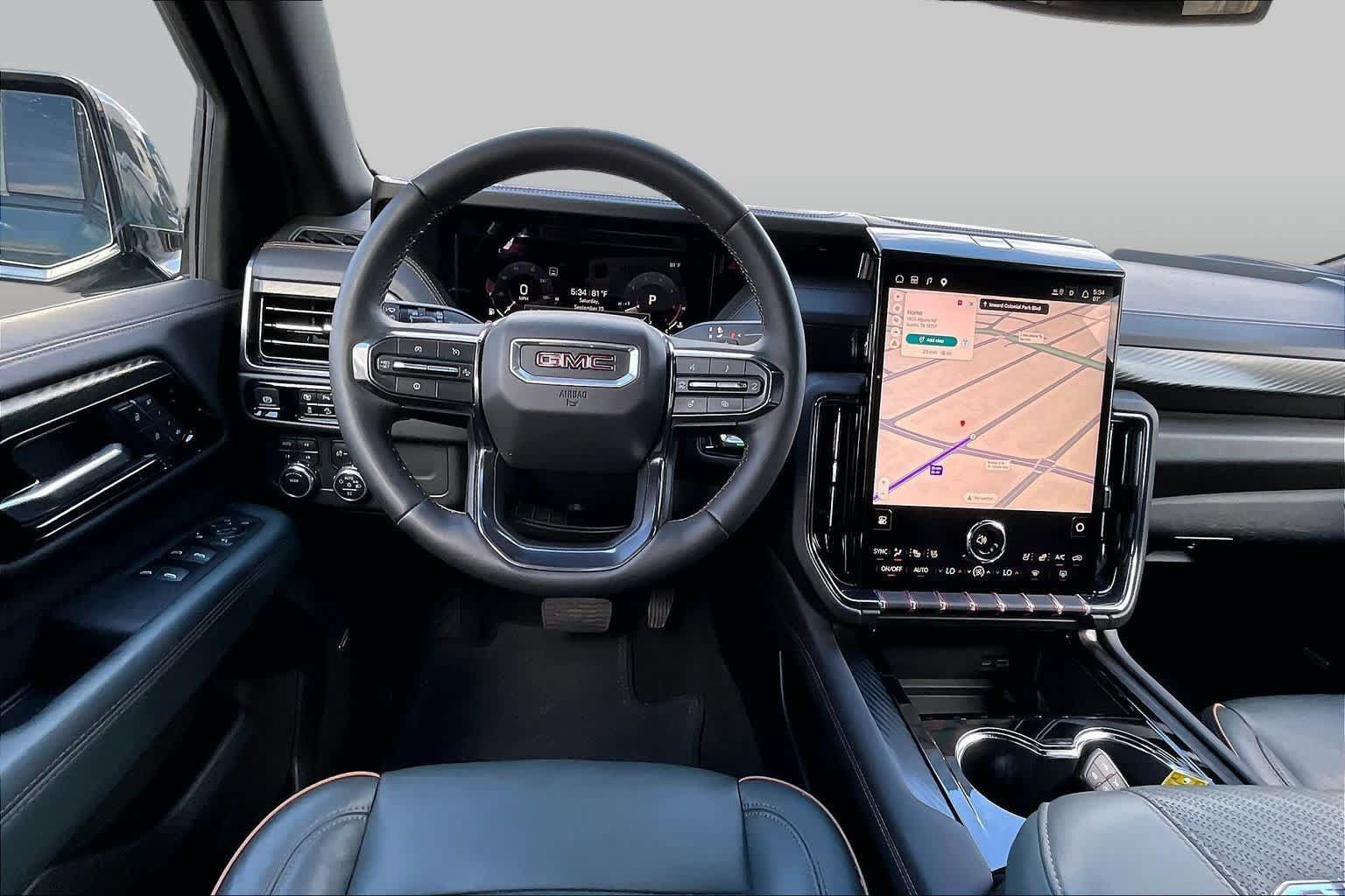 Used 2025 GMC Yukon XL AT4 AWD/4WD image 8