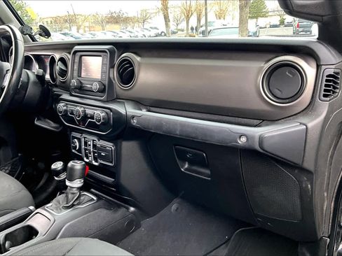 Used 2020 Jeep Gladiator Sport w/ Quick Order Package 24S image 16