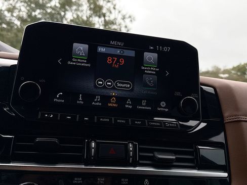 Used 2025 Nissan Pathfinder Platinum w/ Cargo Package image 31