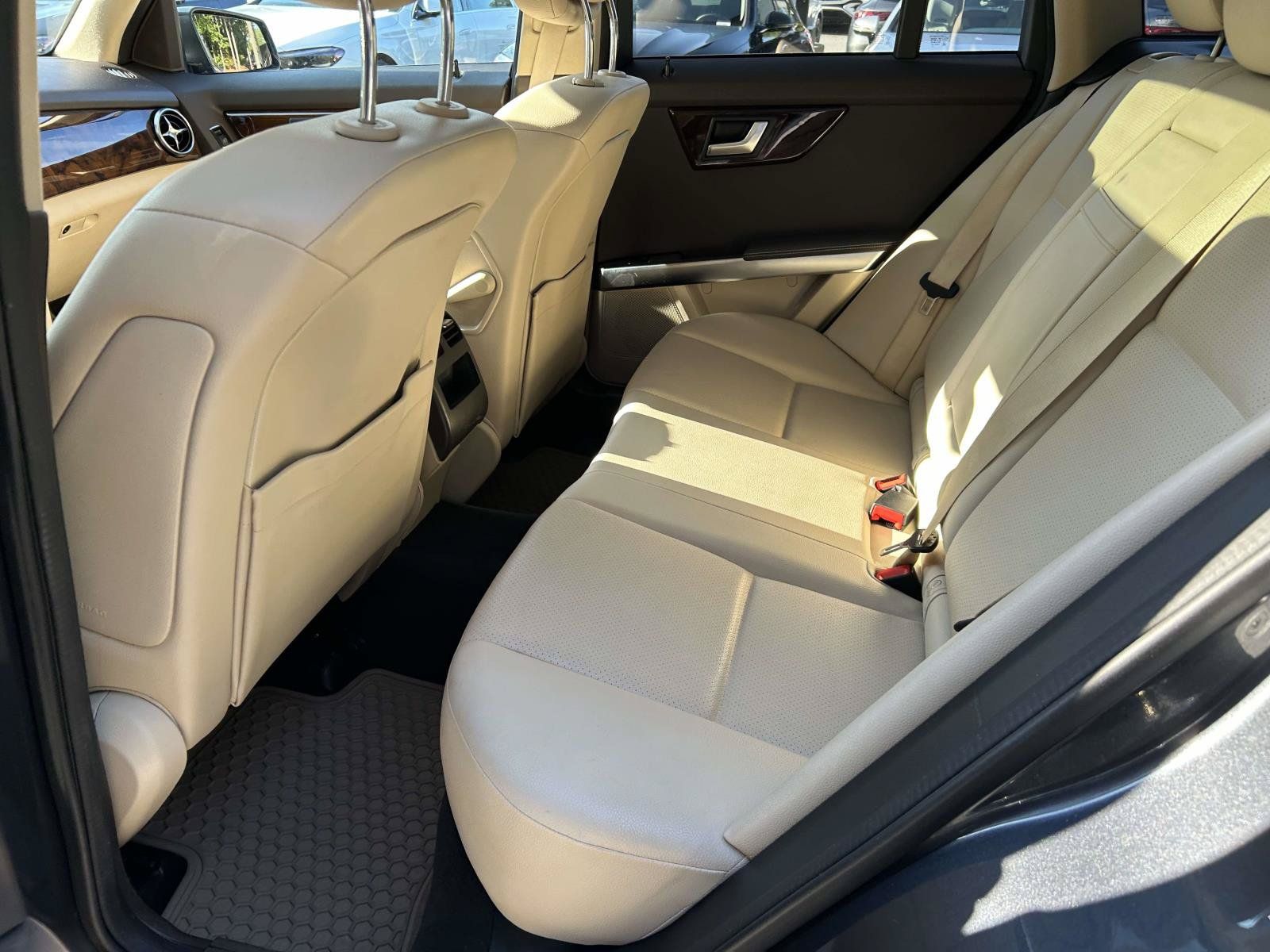 Used 2014 Mercedes-Benz GLK 250 BlueTEC 4MATIC image 39
