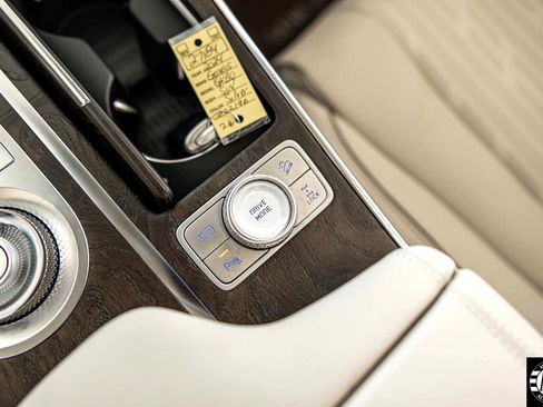 Used 2024 Genesis GV80 2.5T w/ Advanced Package image 33