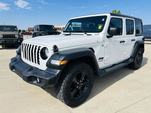 Used 2020 Jeep Wrangler Unlimited Sport AWD/4WD image 29